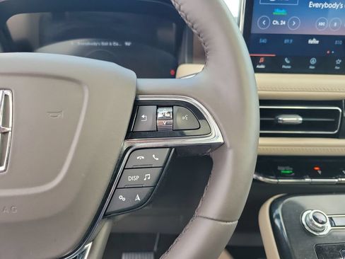 Certified 2023 Lincoln Nautilus Reserve AWD/4WD image 25