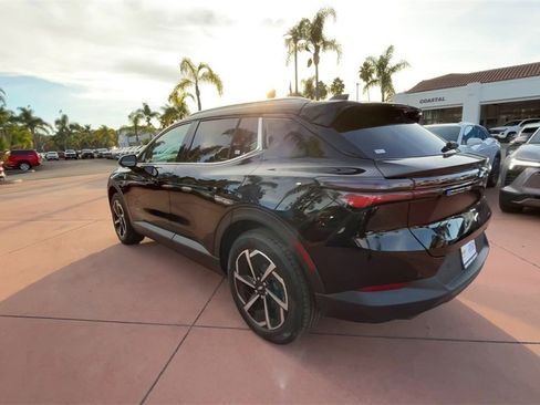 New 2026 Chevrolet Equinox EV LT image 6