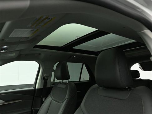 Certified 2025 Ford Explorer Active w/ Active Comfort Package image 20