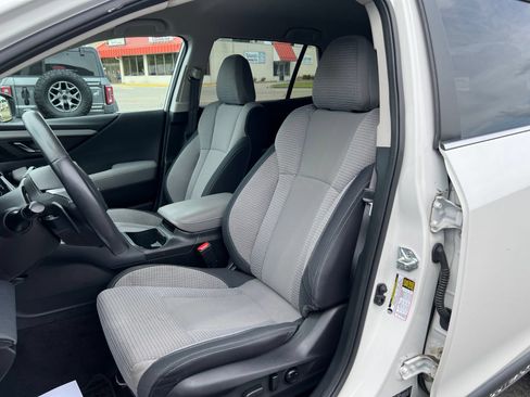 Used 2023 Subaru Outback Premium AWD/4WD image 24