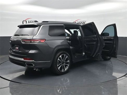 Used 2022 Jeep Grand Cherokee L Overland w/ Advanced Protech Group III image 33