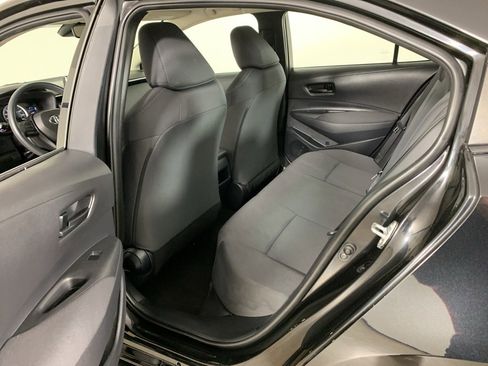 Used 2022 Toyota Corolla LE image 31