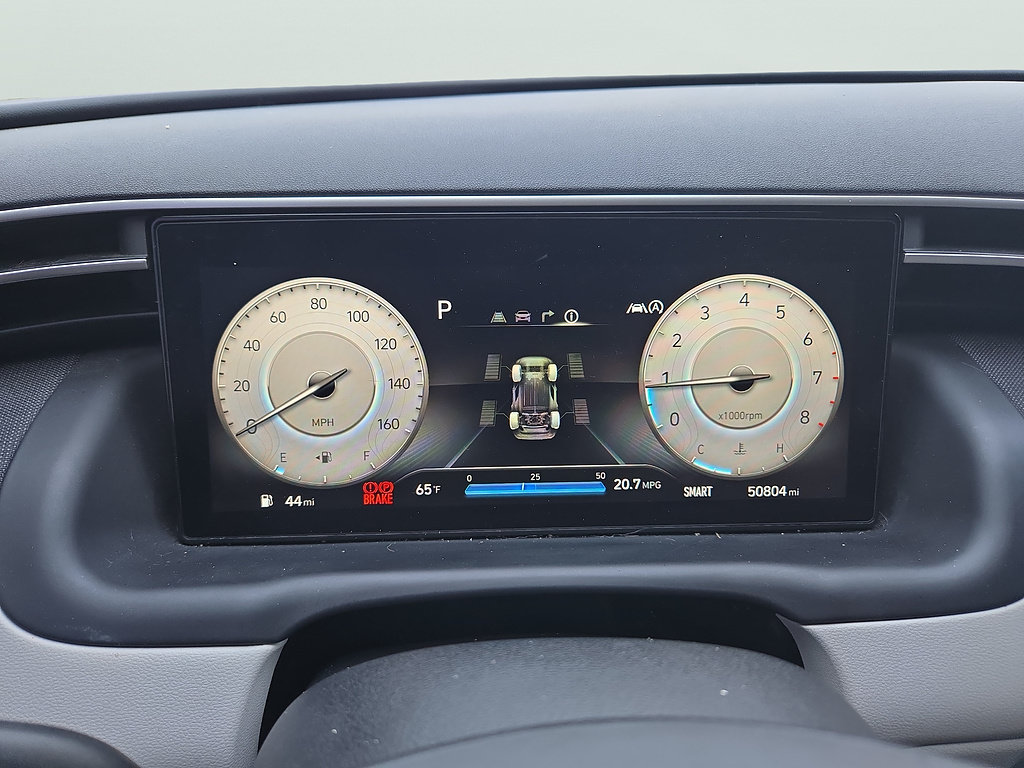 Certified 2023 Hyundai Tucson Limited w/ Cargo Package AWD/4WD image 27