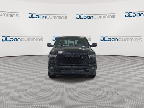 New 2026 RAM 1500 Express AWD/4WD image 3