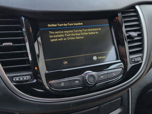 Used 2019 Chevrolet Trax LT w/ Redline Edition image 25