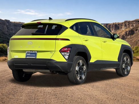 Used 2025 Hyundai Kona SEL AWD/4WD image 3