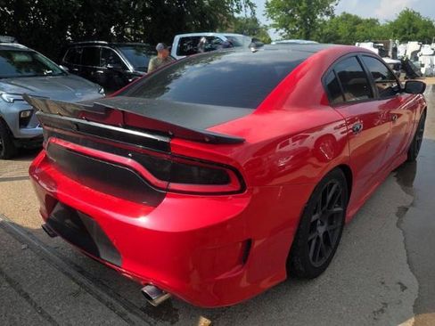 Used 2016 Dodge Charger R/T Scat Pack w/ Beats Audio Group RWD image 3