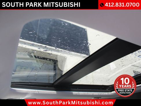 New 2025 Mitsubishi Outlander SE image 15