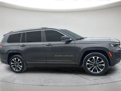 Used 2021 Jeep Grand Cherokee L Overland AWD/4WD image 3