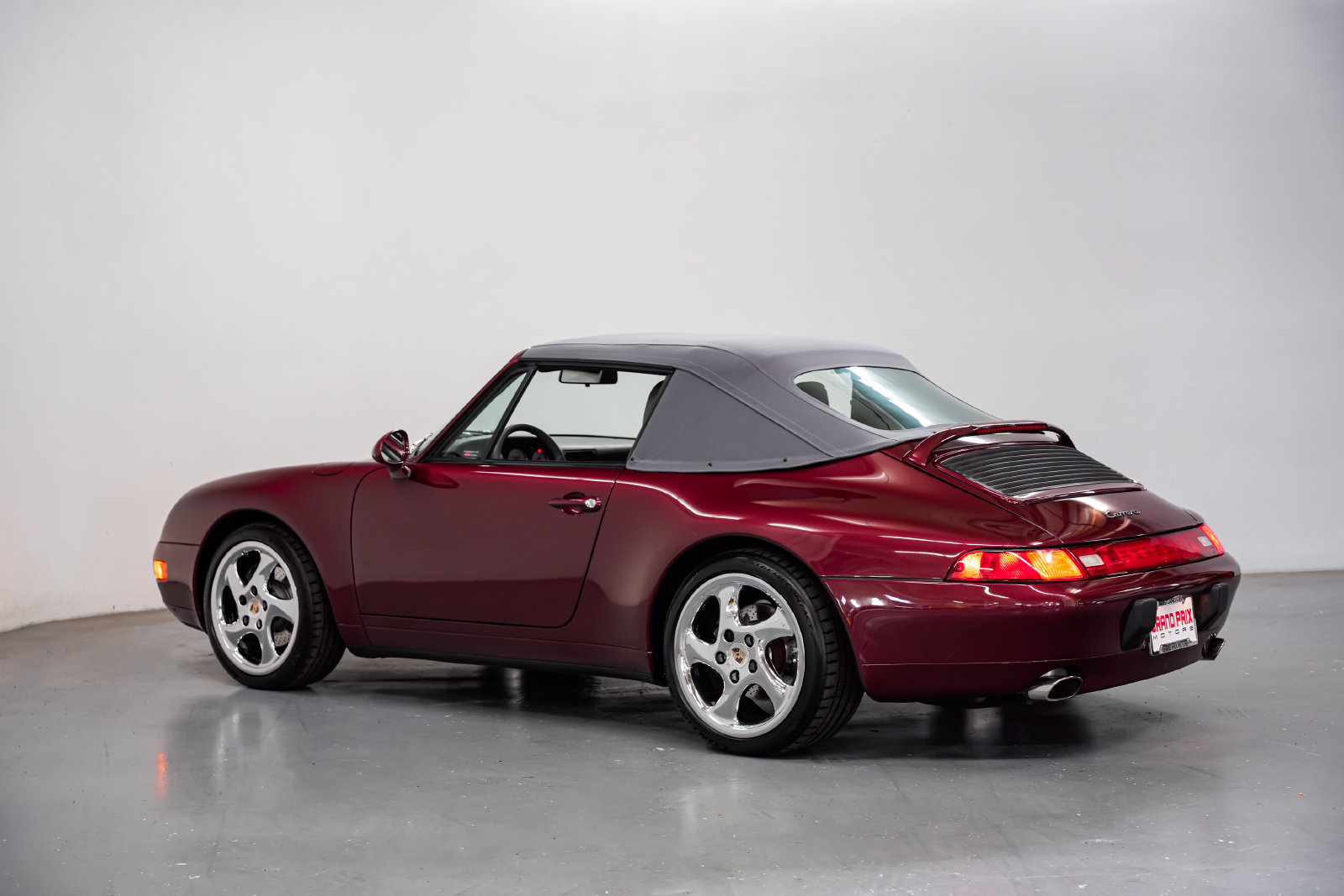 Used 1997 Porsche 911 Carrera RWD image 8