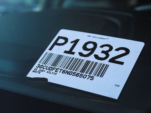 Used 2022 Chevrolet Silverado 1500 LT Trail Boss w/ Convenience Package II image 30