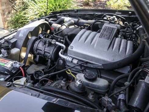 Used 1988 Ford Mustang GT RWD image 24