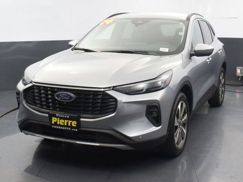 Used 2024 Ford Escape Platinum image 1