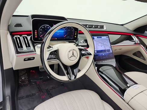 Certified 2022 Mercedes-Benz S 500 4MATIC image 9