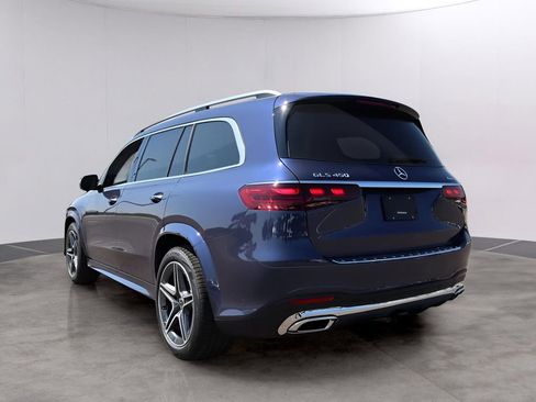 Used 2026 Mercedes-Benz GLS 450 4MATIC image 4