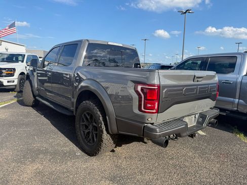 Used 2018 Ford F150 Raptor w/ Equipment Group 802A Luxury AWD/4WD image 4