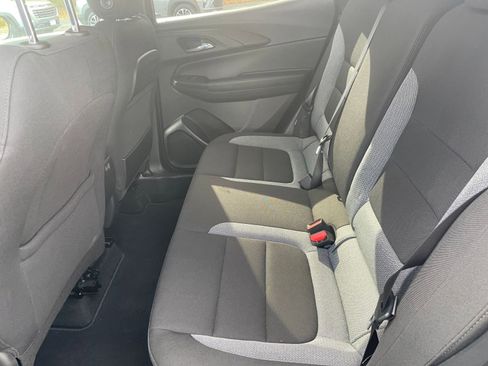 Used 2025 Chevrolet TrailBlazer LT image 22