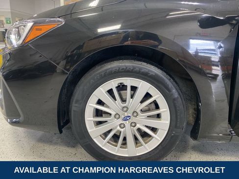 Used 2018 Subaru Impreza 2.0i Premium AWD/4WD image 41