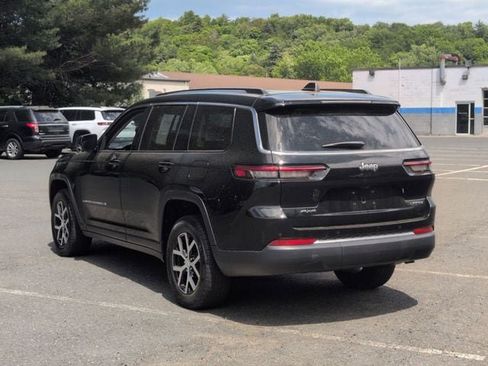 Used 2023 Jeep Grand Cherokee L Limited AWD/4WD image 8