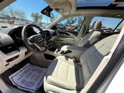 Used 2019 GMC Terrain Denali w/ Driver Alert Package II FWD image 9