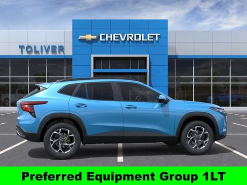 New 2026 Chevrolet Trax LT w/ Driver Confidence Package FWD image 6