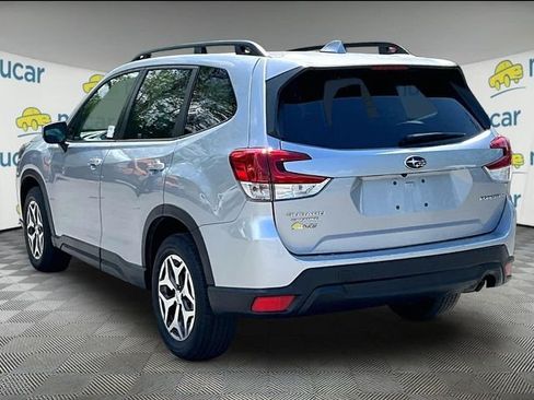Used 2023 Subaru Forester Premium AWD/4WD image 2