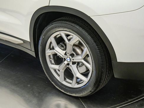Used 2024 BMW X3 sDrive30i w/ Premium Package RWD image 11