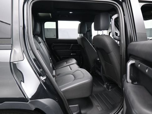 Used 2025 Land Rover Defender 110 S AWD/4WD image 43