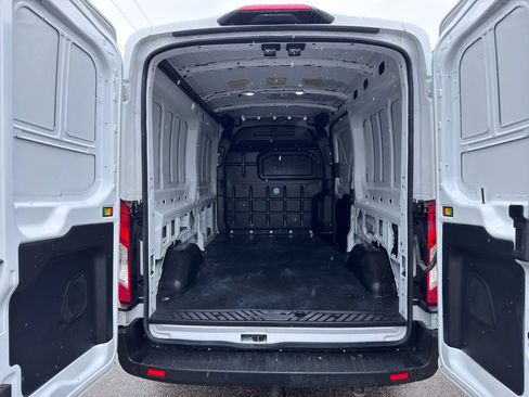 Used 2025 Ford Transit 250 148 Medium Roof Extended AWD image 33