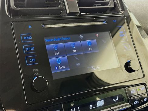 Used 2017 Toyota Prius Two image 20