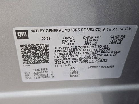 Used 2024 GMC Terrain SLT image 15