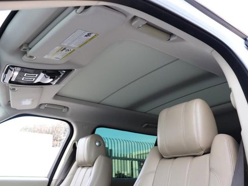 Used 2017 Land Rover Range Rover Long Wheelbase Supercharged image 67