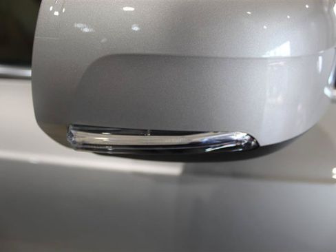 Used 2017 Volvo XC90 T5 Momentum AWD/4WD image 12