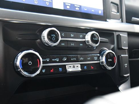 Used 2023 Ford F150 Lariat w/ Equipment Group 502A High image 28