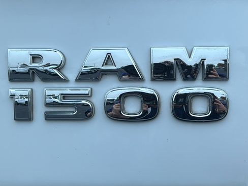 Used 2018 RAM 1500 Express image 10