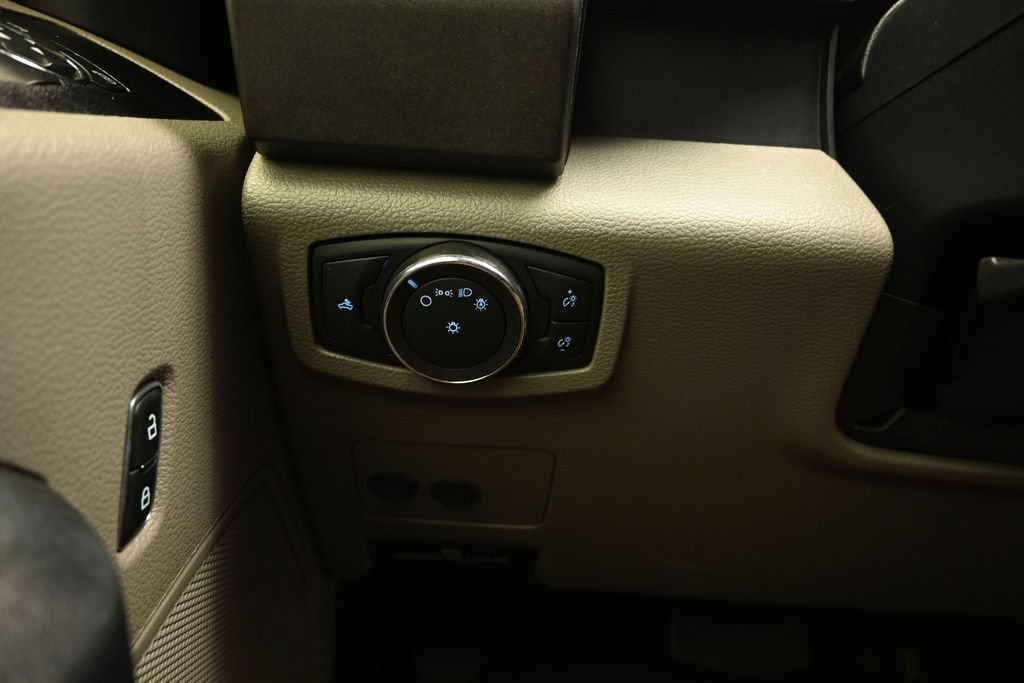 Used 2022 Ford F250 XL w/ Power Equipment Group AWD/4WD image 23