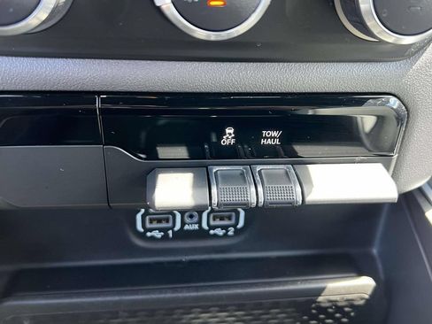 Used 2023 RAM 1500 Big Horn AWD/4WD image 29