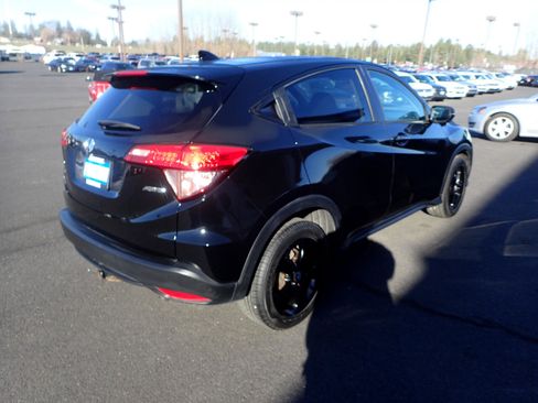 Used 2017 Honda HR-V EX image 5