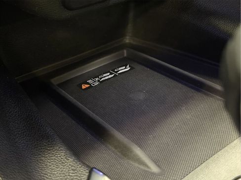 Certified 2023 Chevrolet Traverse LT w/ LPO, Floor Liner Package AWD/4WD image 38