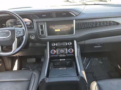 Used 2022 GMC Yukon Denali image 13
