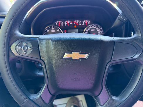 Used 2018 Chevrolet Silverado 1500 W/T w/ WT Fleet Convenience Package AWD/4WD image 19