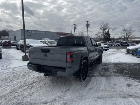 Used 2023 Nissan Frontier PRO-4X w/ Pro-4X Premium Package image 2
