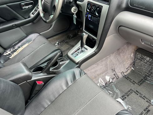 Used 2003 Subaru Baja Base image 13