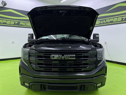 Used 2024 GMC Sierra 1500 Elevation w/ X31 Off-Road Package AWD/4WD image 4