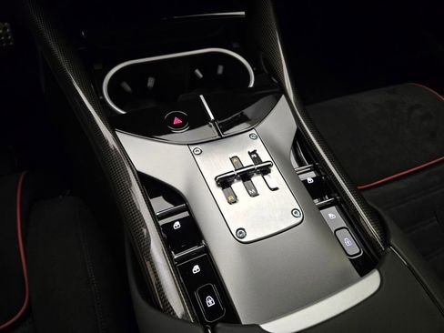 Used 2026 Ferrari Purosangue AWD/4WD image 43