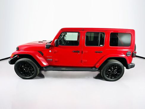 Used 2023 Jeep Wrangler Unlimited Sahara w/ Cold Weather Group AWD/4WD image 4