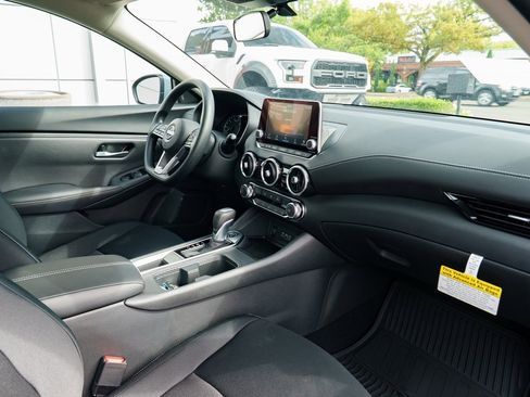 New 2025 Nissan Sentra SV image 25