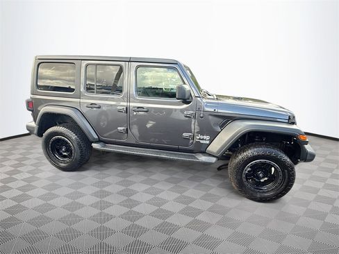 Used 2021 Jeep Wrangler Unlimited Sport image 5