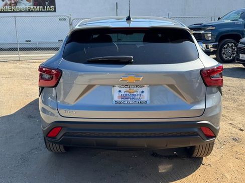 New 2026 Chevrolet Trax LS FWD image 4