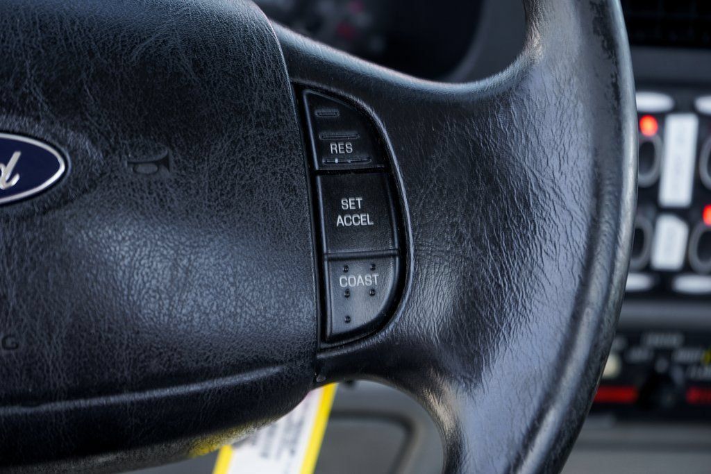Used 2006 Ford F450 XL RWD image 29